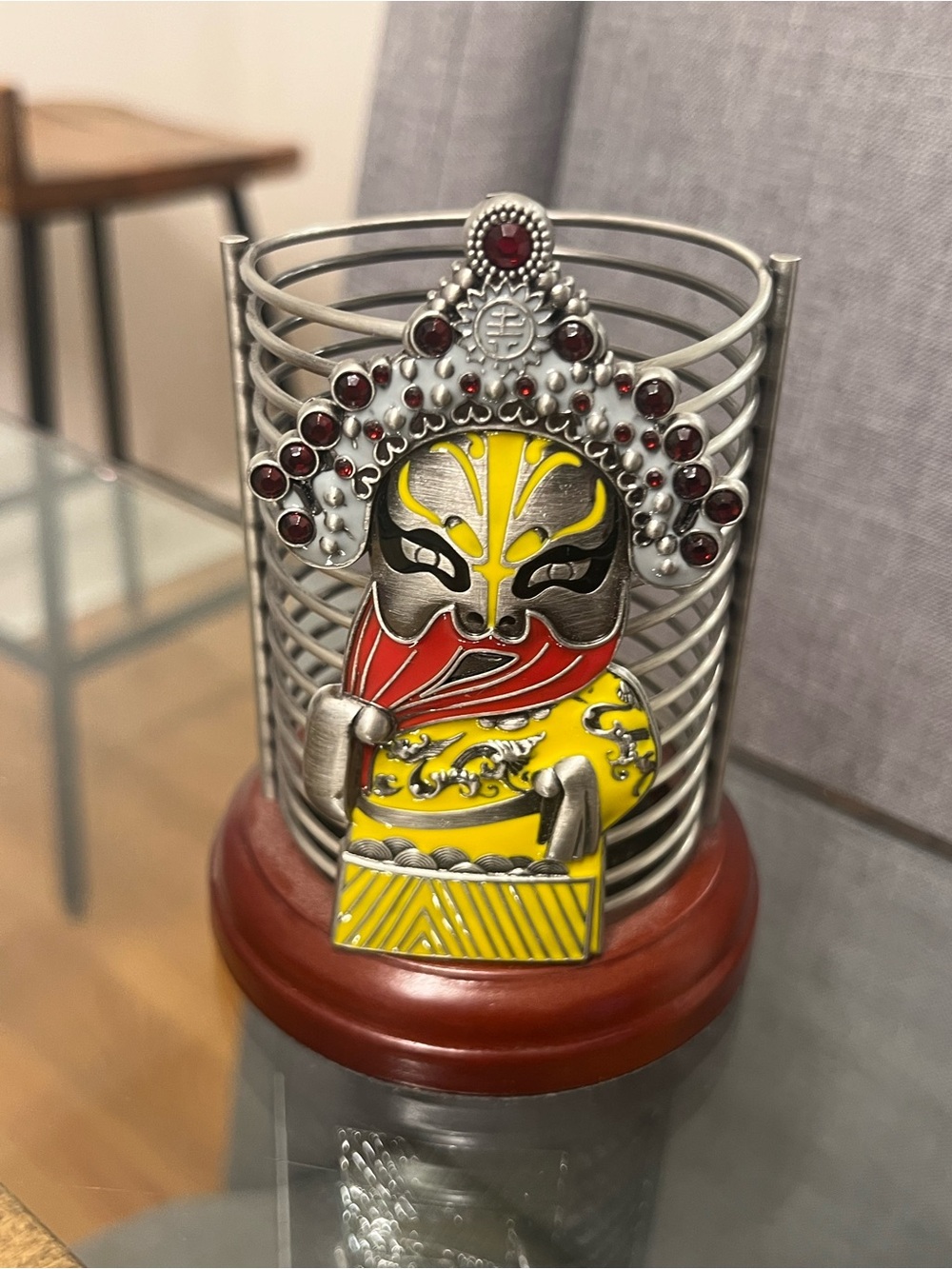 Enamel Peking Opera Figure Decorative Holder - Yellow & Red